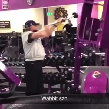 Nuevo episodio de Armandillo el Goloso en su viaje fitness 💪 🤣.