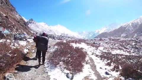 On the way to kyanjin gompa