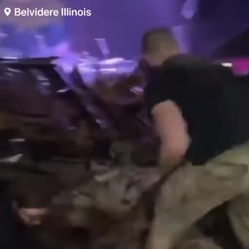 Mass casualty event declared after a roof collapsed at apollo theatre during a concert 📌#Belvidere | #Illinois