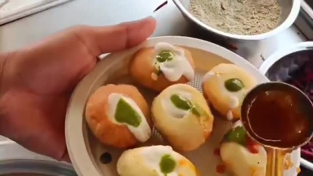 DHAI PURI KISS KISS KO PASAND HAI ! MetaFood ! #rumble 😋......
