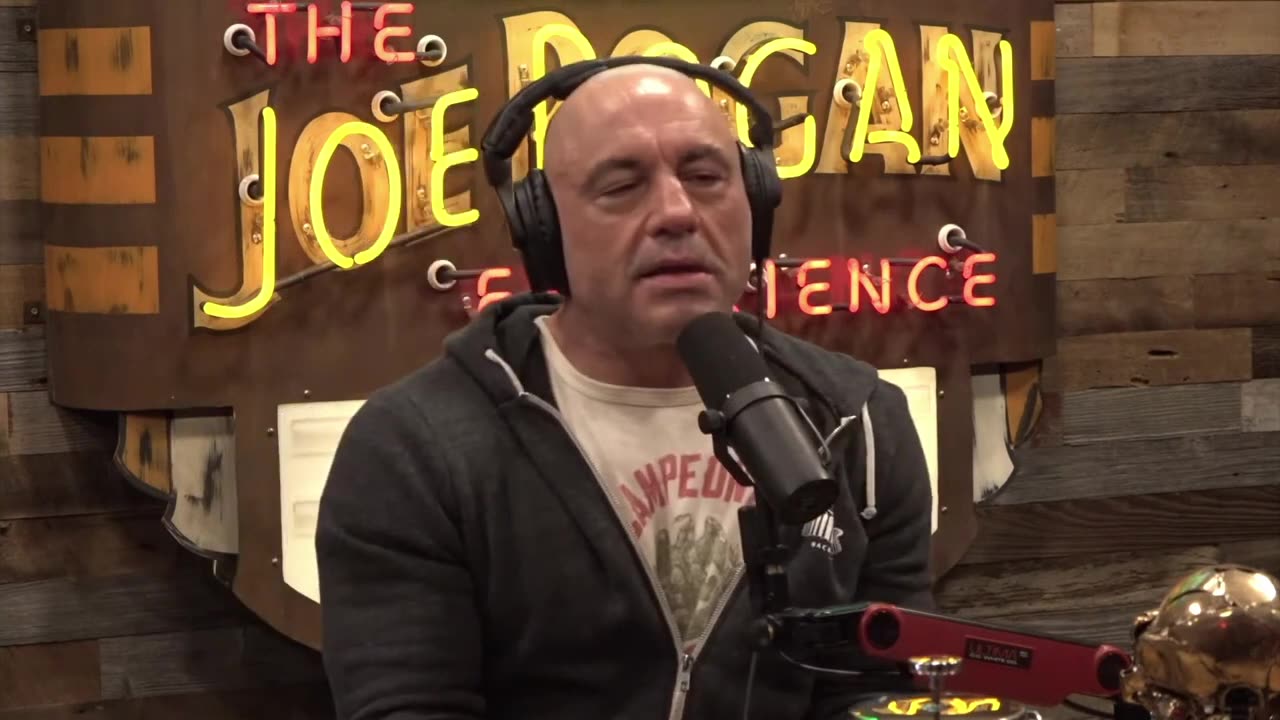 JOE ROGAN - THE HUNTER BIDEN LAPTOP COVER UP