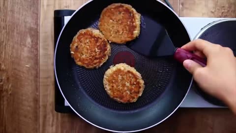 Easy Salmon Quinoa Patty Cakes Appetizer