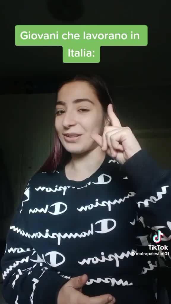 Giovani che lavorano in Italia ... per essere sfruttati