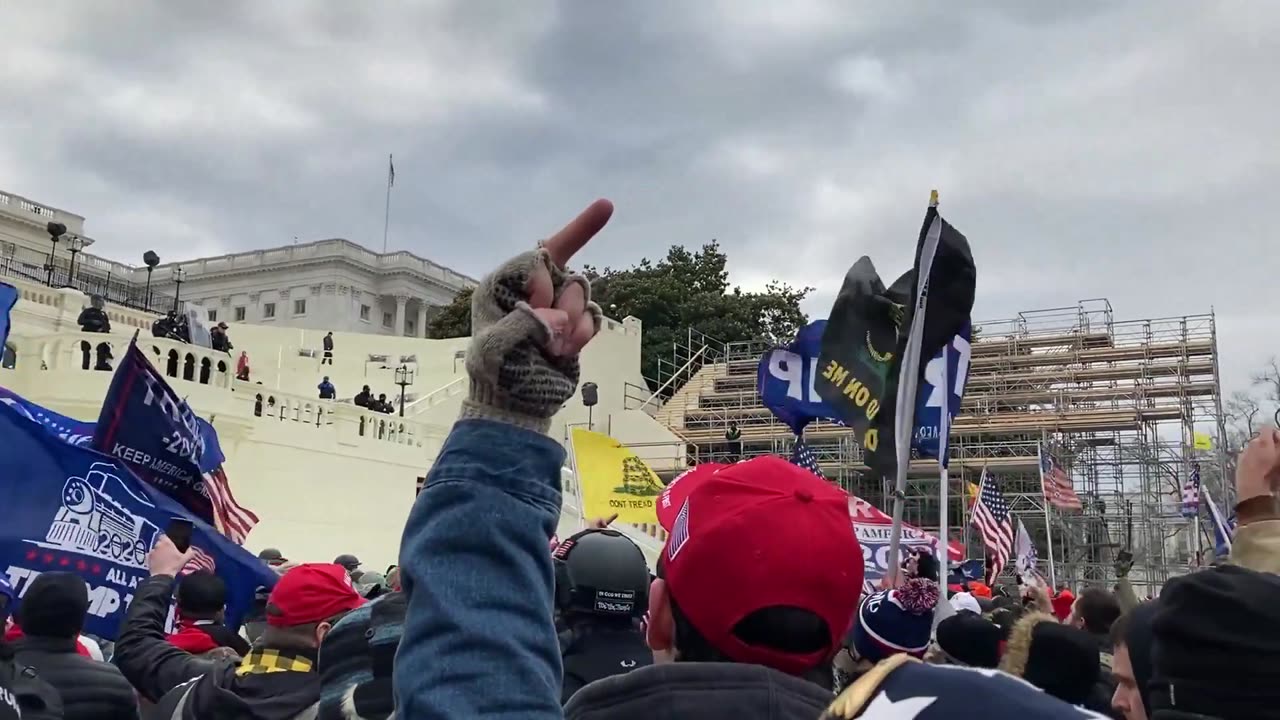 J6 Outside the US Capital Building