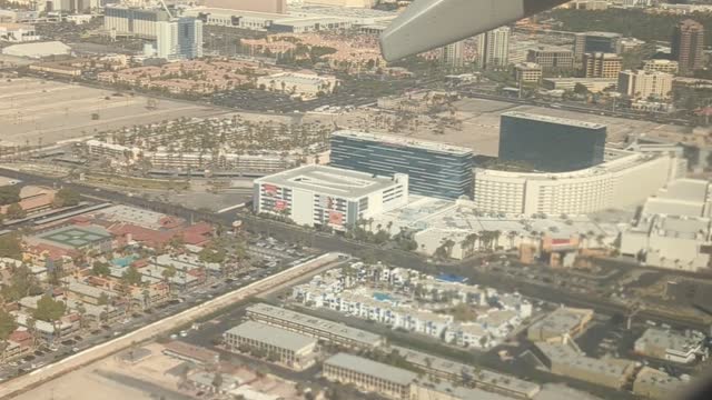 "Leaving Las Vegas" Take Off McCarren Airport by ManicBeastBoise