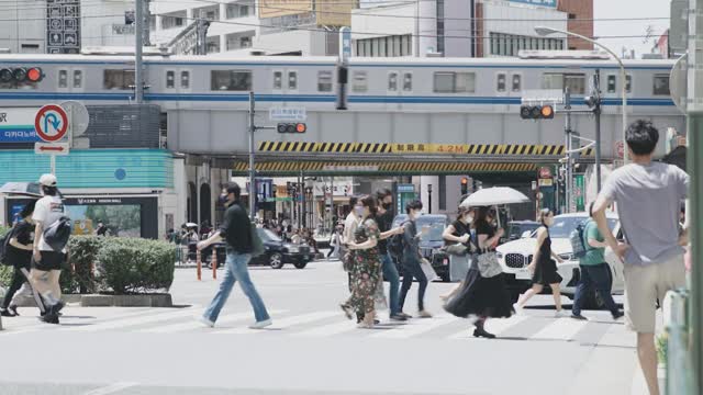 Japan plans to offer families 1 million yen per child to relocate out of Tokyo