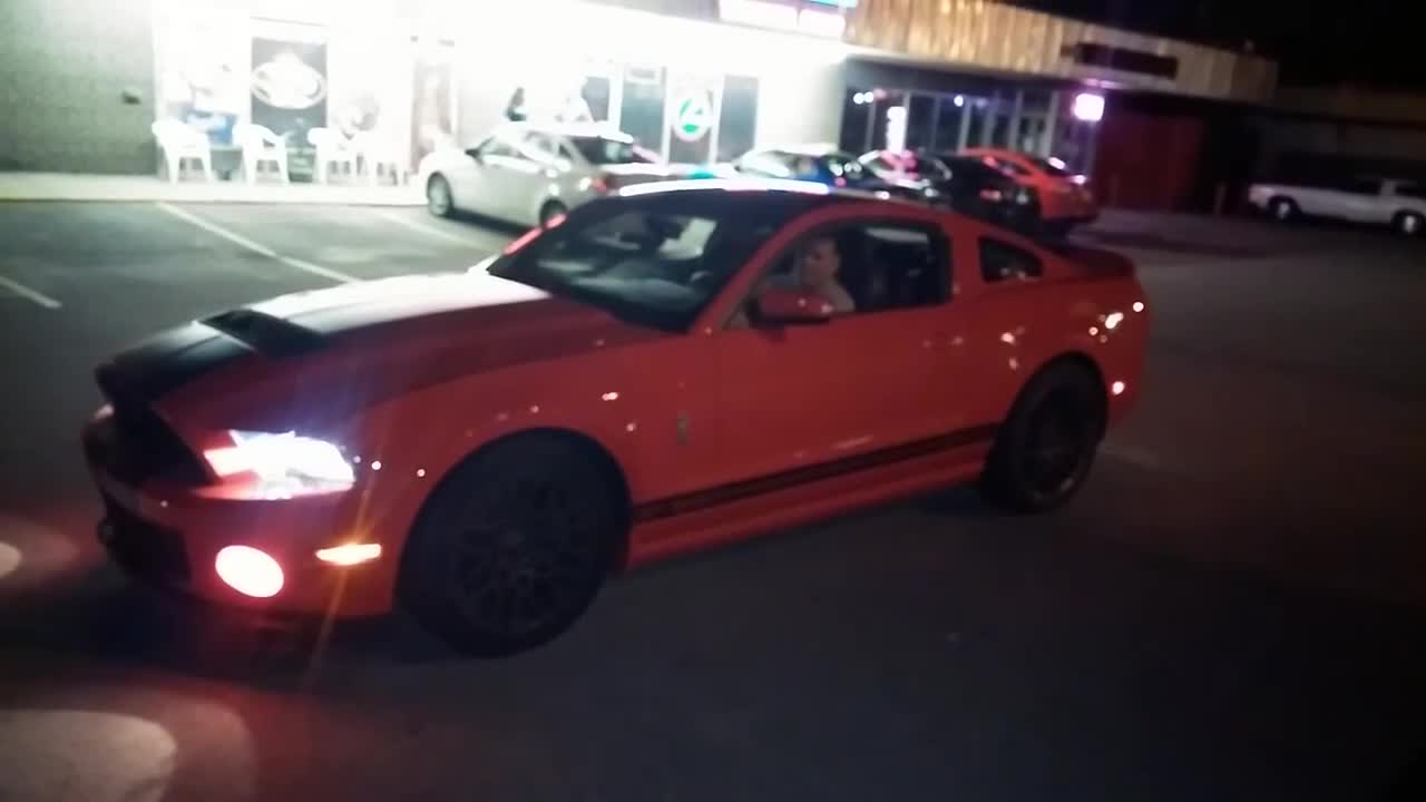 Ford Mustang Shelby GT500 Burnout