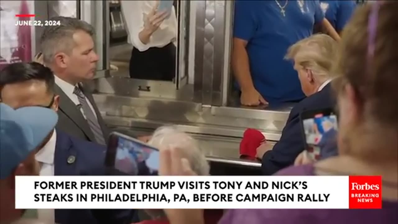 BREAKING NEWS: Trump Visits Famous Philly Cheesesteak Restaurant Before Philadelphia Campaign Rally