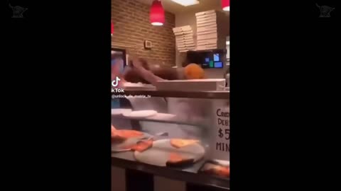 Pizzeria Workers Fight