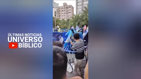 China vive una guerra civil por el V1rus Mundial después será el mundo al luchar por su libertad