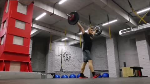 Guy At The Gym Lifting Heavyweight BACKWARDS, Insane!!