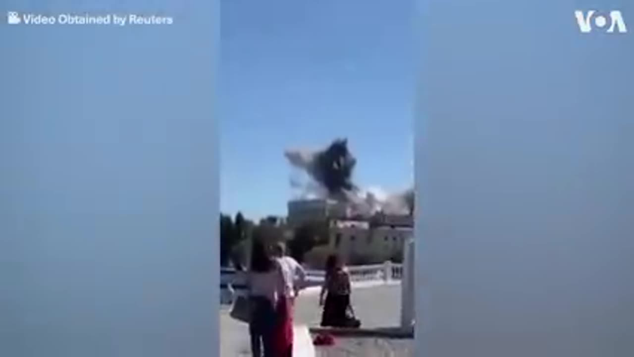 Missile Strikes Russian Naval Headquarters in Crimea | VOA News