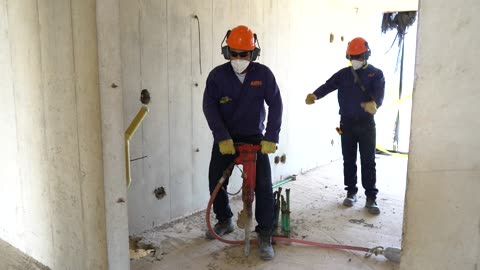 Video: Arrancó demolición del edificio Aquarela