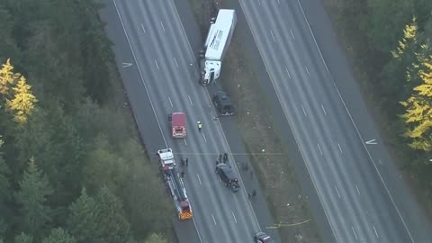 Carjacked semi rolls, fully blocks I-5 in Olympia_3
