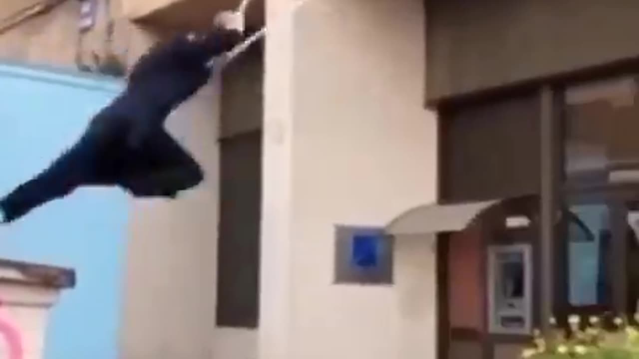 Crutches & Parkour