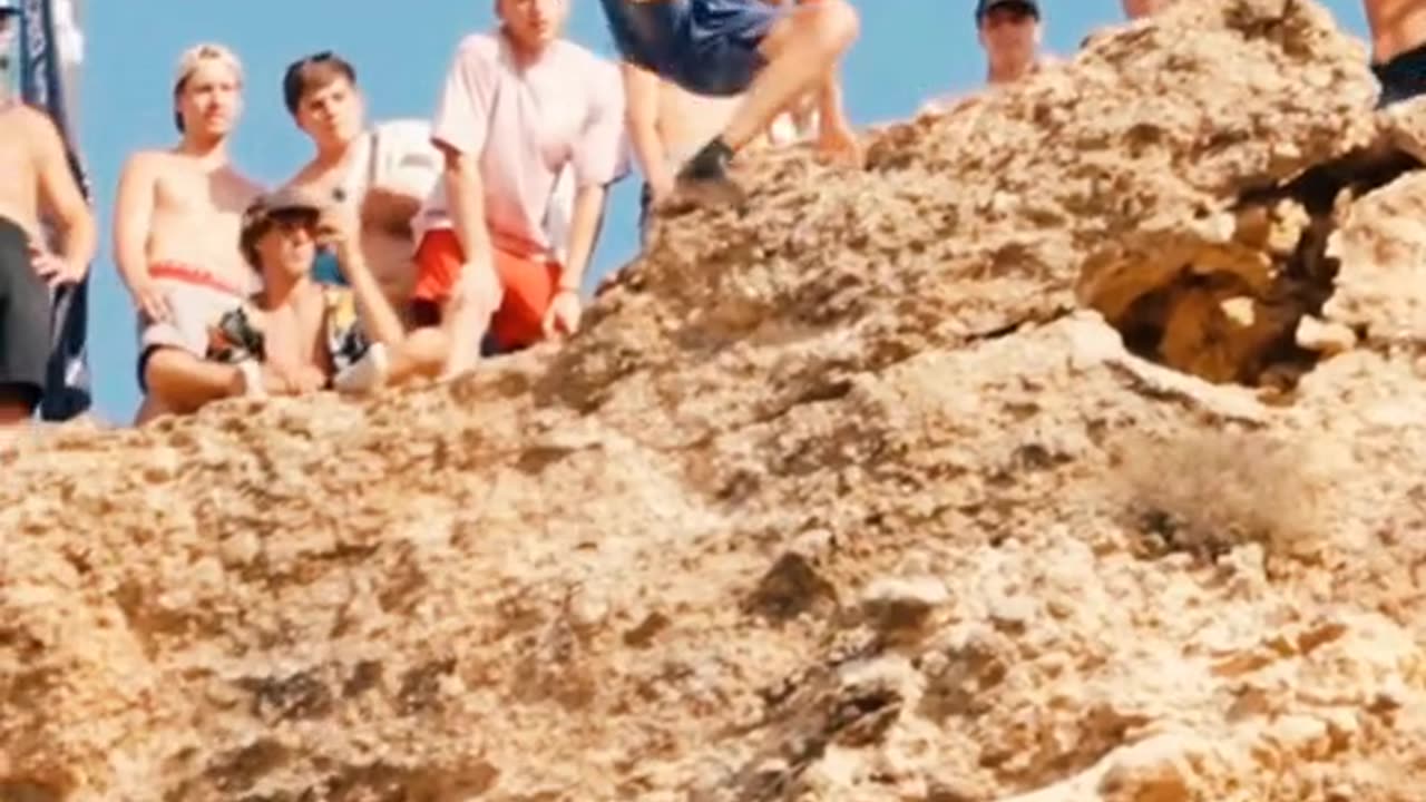 Based Aussie Cliff jumpers 1980s