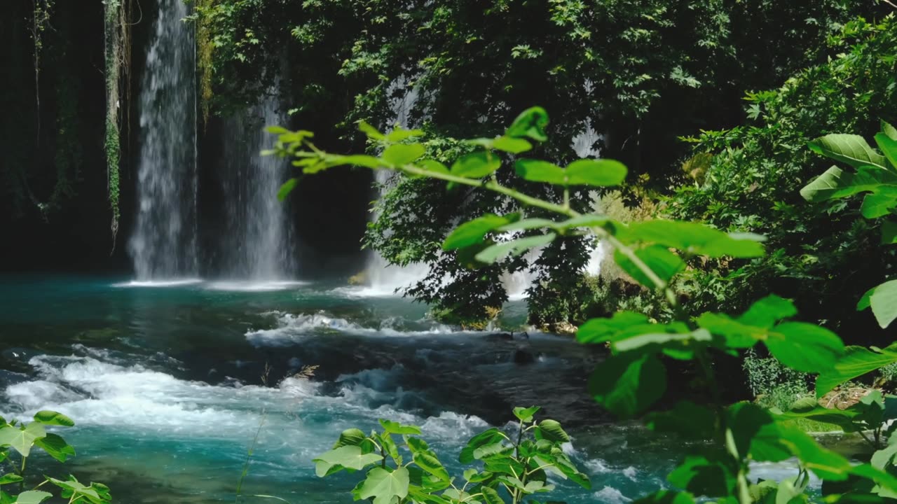 Asleep in the Mist: A Silent Relaxing Experience in a Waterfall