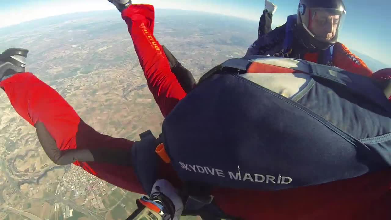 Salto 1 curso AFF Skydive Madrid