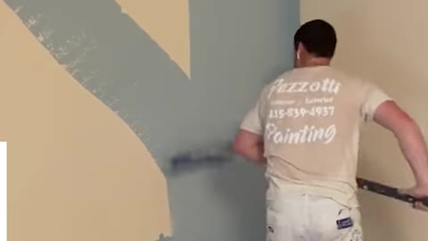 This is how you paint a room in no time!