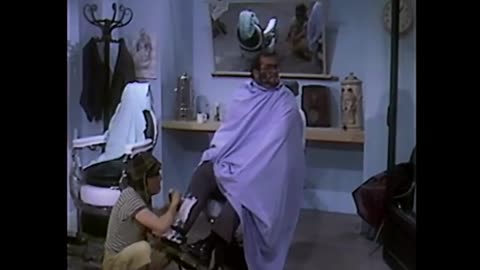 Chaves S01E19 - Barba, Cabelo… E Graxa!