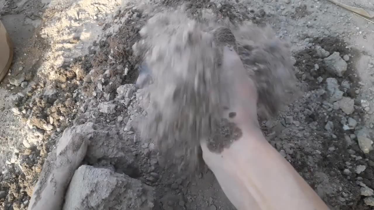 Sand gritty shapes floor crumbling in water pool💦💦foamy water asmr 😴💦