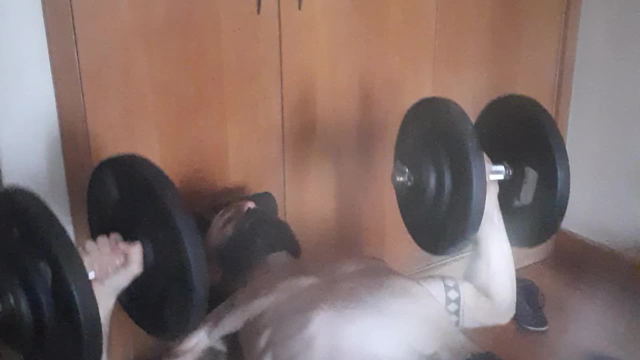Bench Press 60kg(30kg/30kg) - 122lbs(66lbs/66lbs)