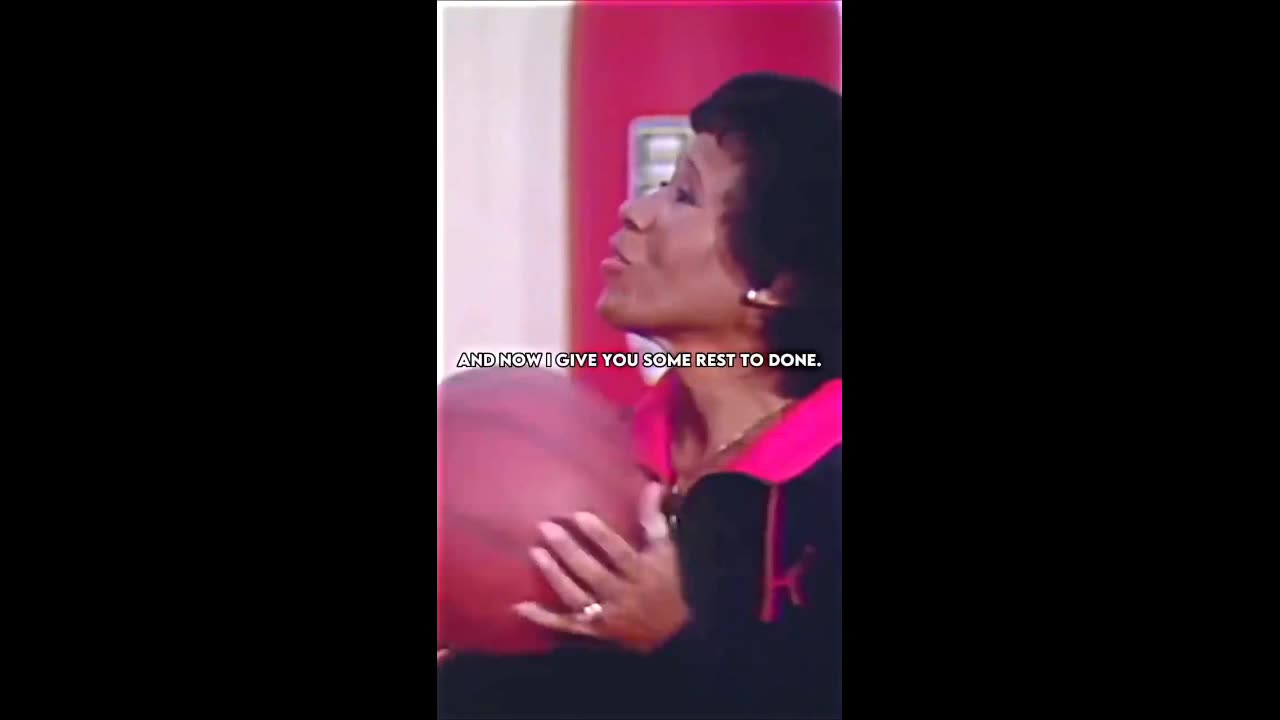 Michael Jordan Mom Top 75 😆 Dunking