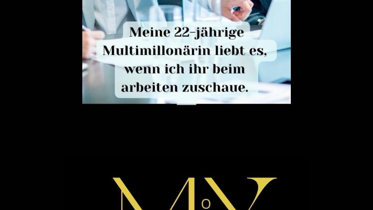 Ich schaue einer Workaholic beim arbeiten zu. Meine Freundin ist Millionärin.