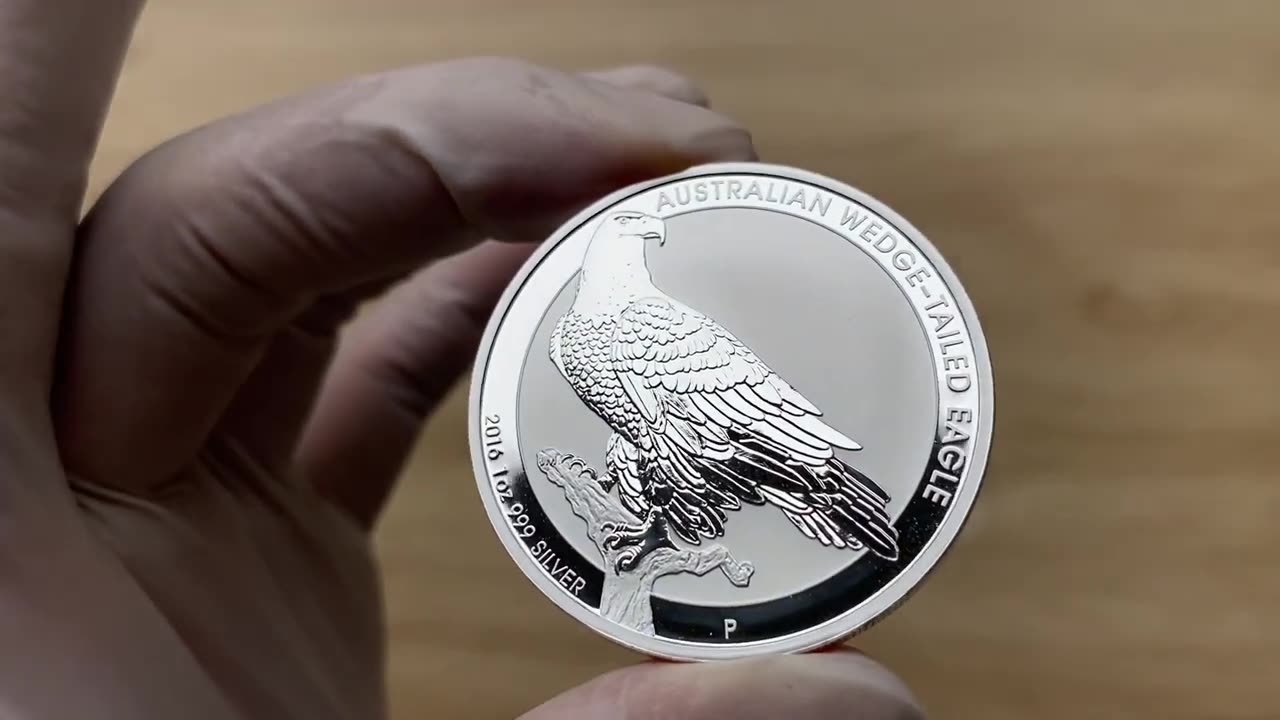 Australian Wedge Tailed Eagle Perth Mint Australia 1oz Silver BU Coin 2016