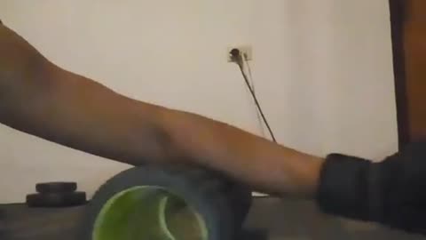 Wrist Pain? Try Foam Roll (26 March 2023)