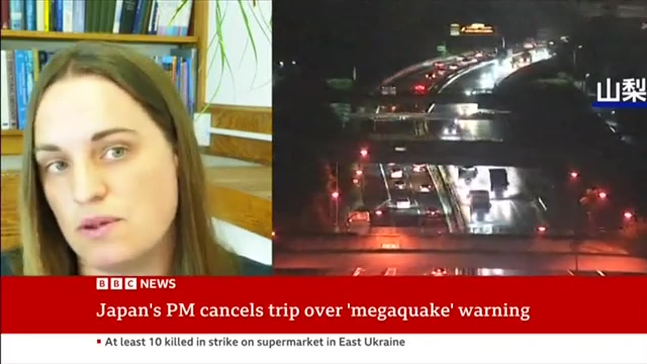 Japan PM cancels trip over 'megaquake' warning |