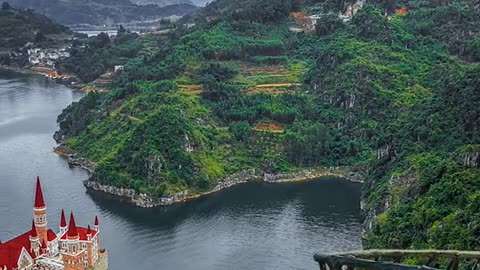 Deep in the mountains of Guizhou, there is a hilltop castle,