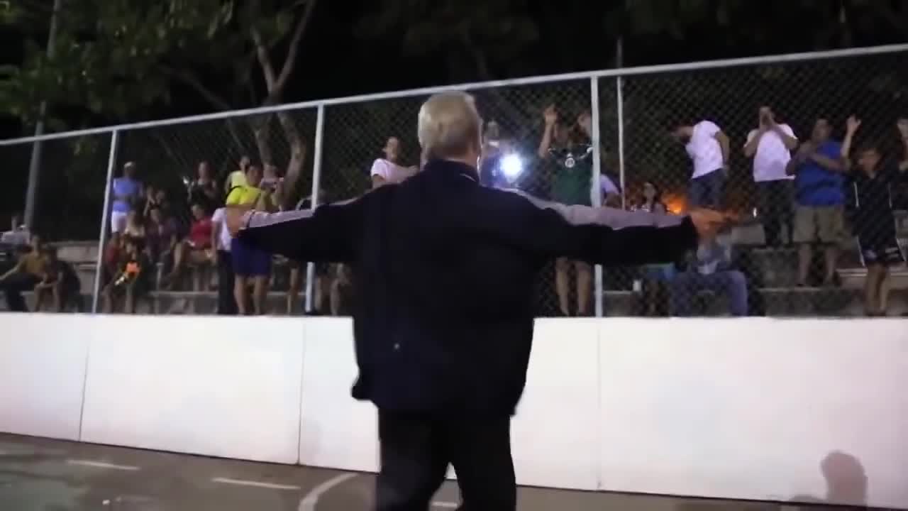 THE AMAZING SKILL OF THIS GRANDPA