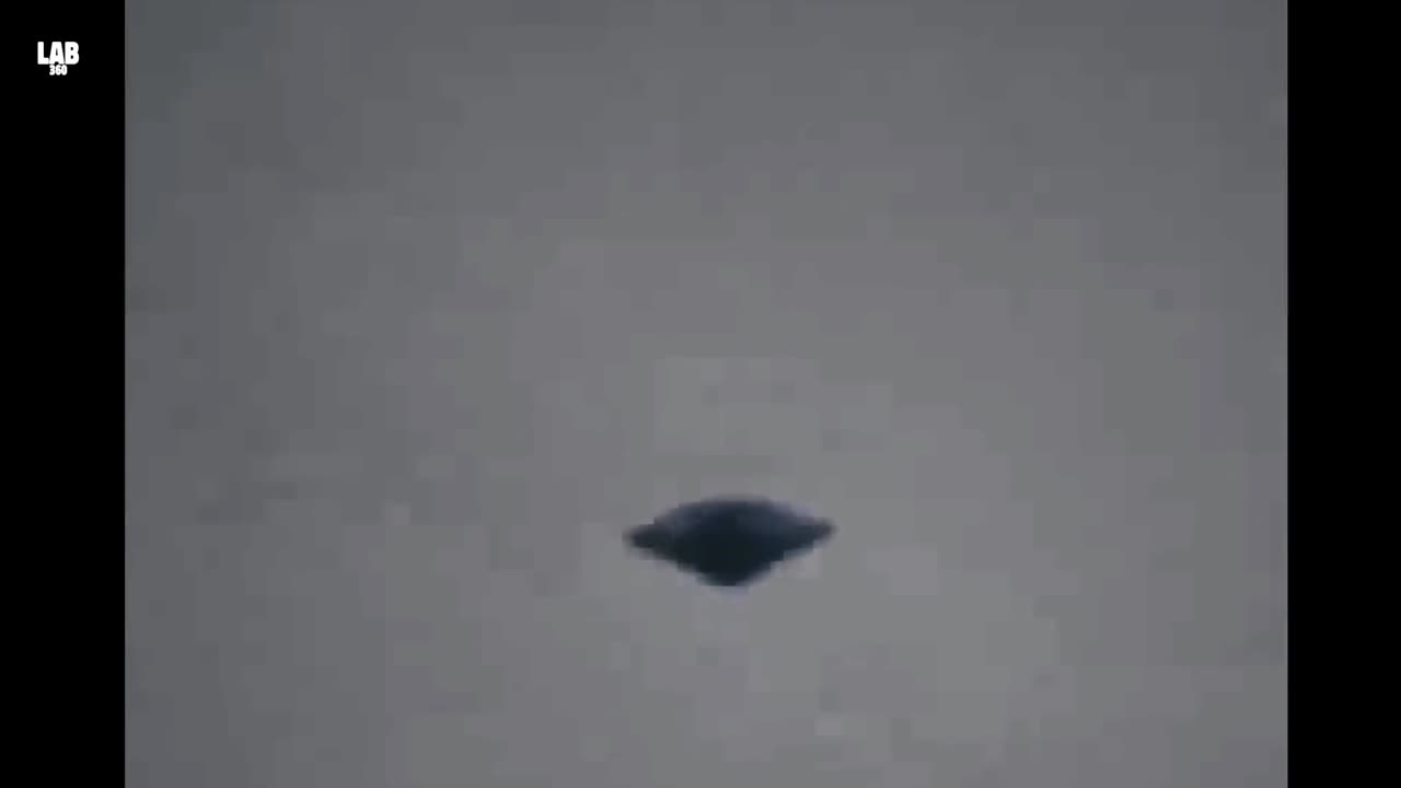 Metallic Top-like UFO seen in Brazil and USA