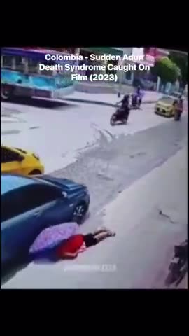 SAFE & EFFECTIVE: MAN FROM COLOMBIA COLLAPSES DEAD ON THE SIDEWALK 💉(2023)
