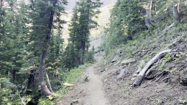 Approach to Initially Arriving at the Base of Three Fingered Jack – Central Oregon – 4K