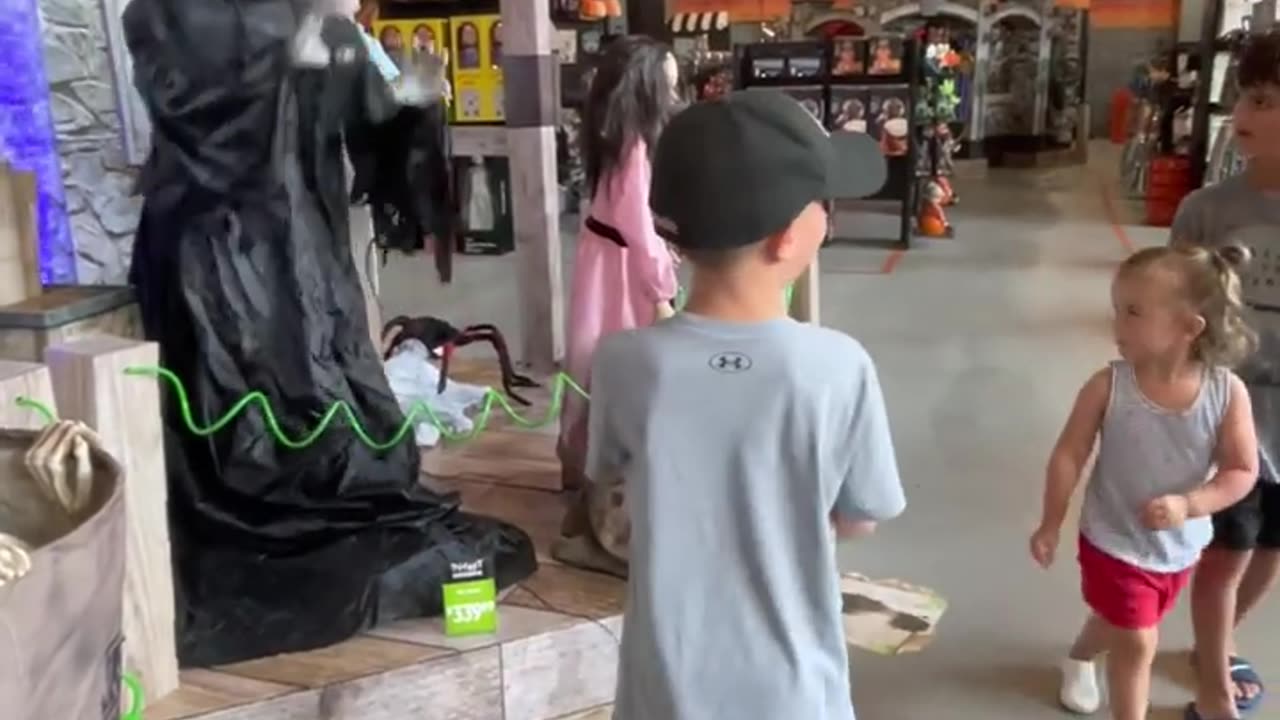 Kids enjoying & scaring FROM..