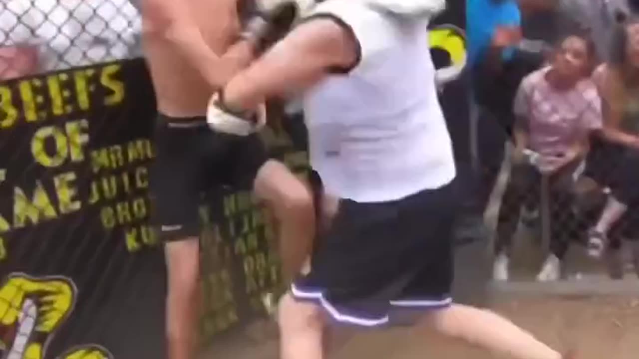 Funny Fight👍🏻