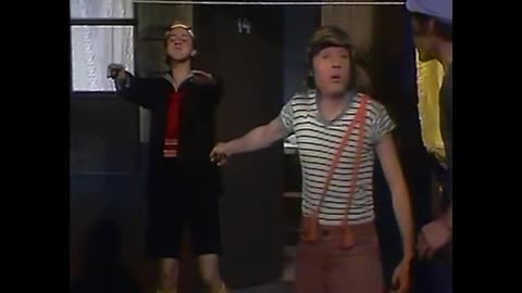 Chaves S02E05 - O Mistério Dos Pratos Desaparecidos (Parte 1)