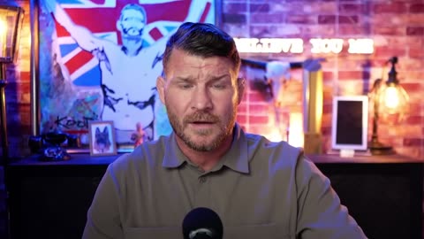 BISPING reacts to SEAN STRICKLAND dominating ISRAEL ADESANYA! ufc