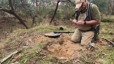 Prospecting Deep in the Victorian Bush with the Minelab GPZ 7000 and Nugget Finder 17"x13" coil