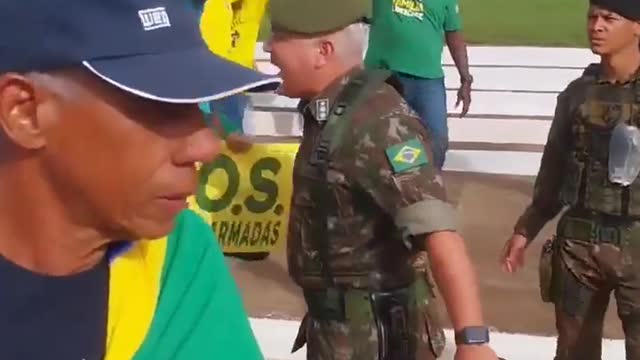 A esquerda comunista brasileira inicia os ataques