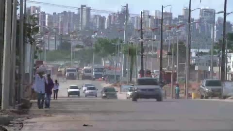 Brazilian man kicks would-be car thief to the ground with one blow