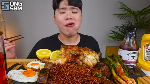 Crispy Fried Chicken, Spicy Noodles, Crispy Hotdog recipe! Eat