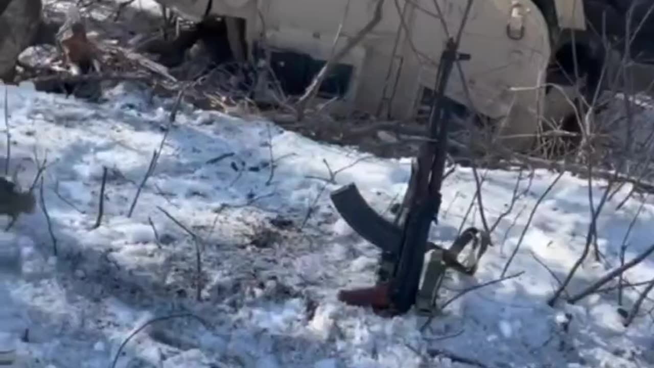 🇷🇺🇺🇦 Georgian mercenaries lost an American Humvee near Chasov Yar