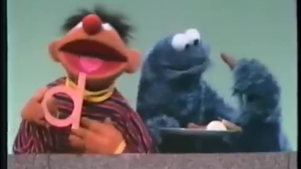 Sesame Street - Dee Dee Dee