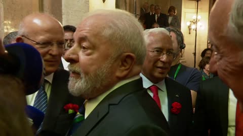 Lula irritado com protesto de que foi alvo dentro do Parlamento português