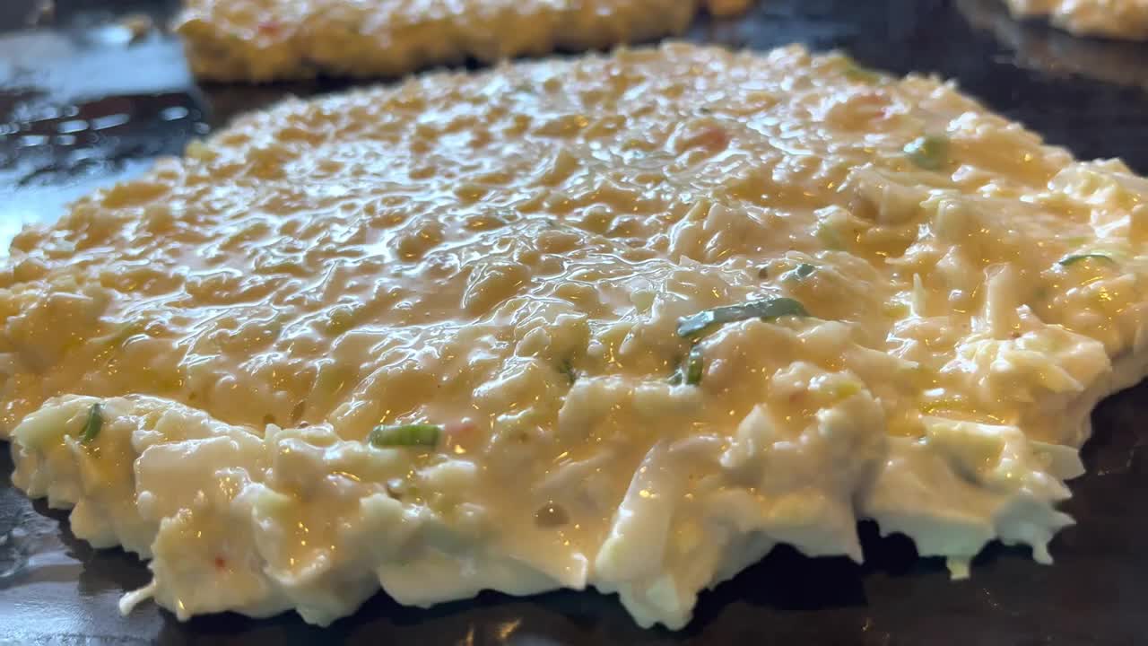 Okonomiyaki “Pizza” giapponese In diretta