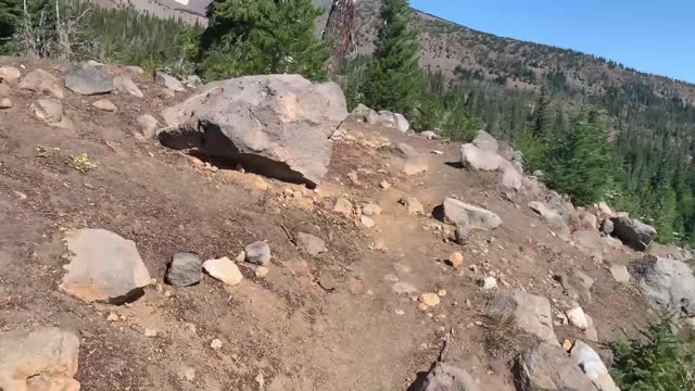 Three Sisters Wilderness - entering an Alpine Wonderland, the "Golden Mile" to Camp Lake