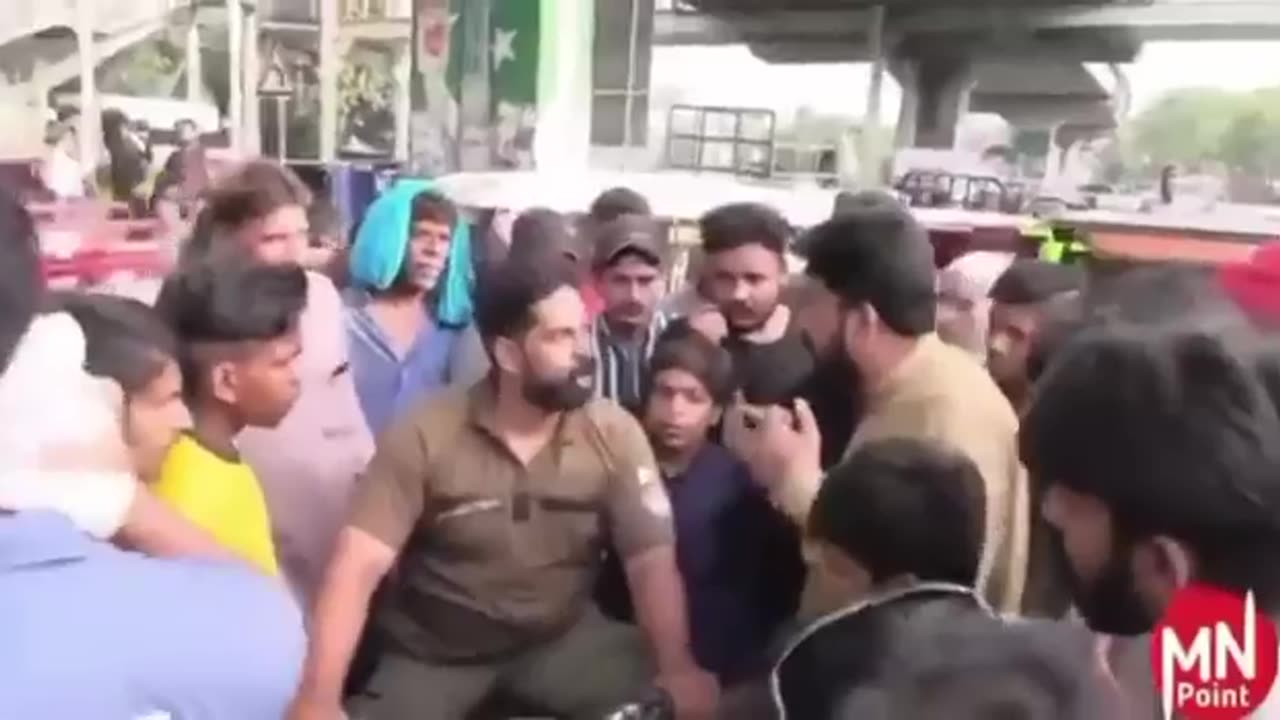 Another abusing video of police constable to IG punjab and ccpo